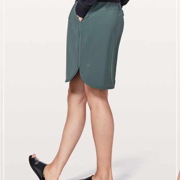 Lululemon on the fly drawstring skirt grey/green size 4 - Picture 3 of 12